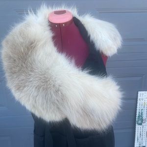 White fox fur stole - Don’t be haters. It’s antique.